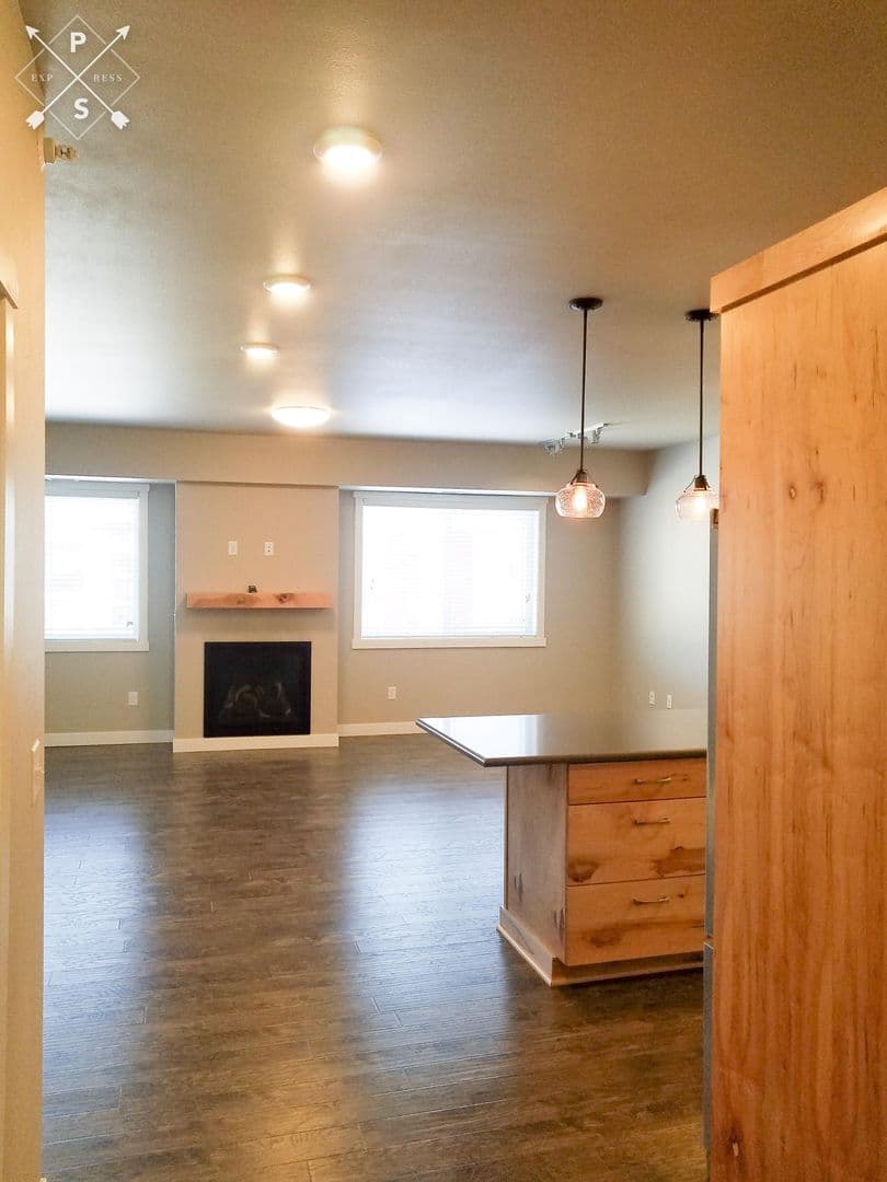 Fargo Apartment: 1632 51st St S