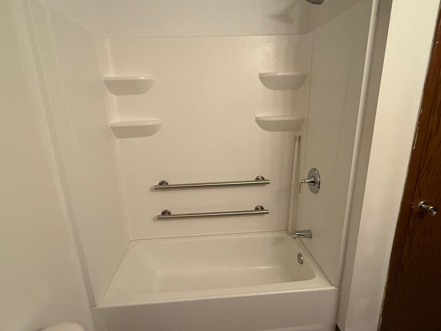 Moorhead Apartment: 1208 27th Ave S