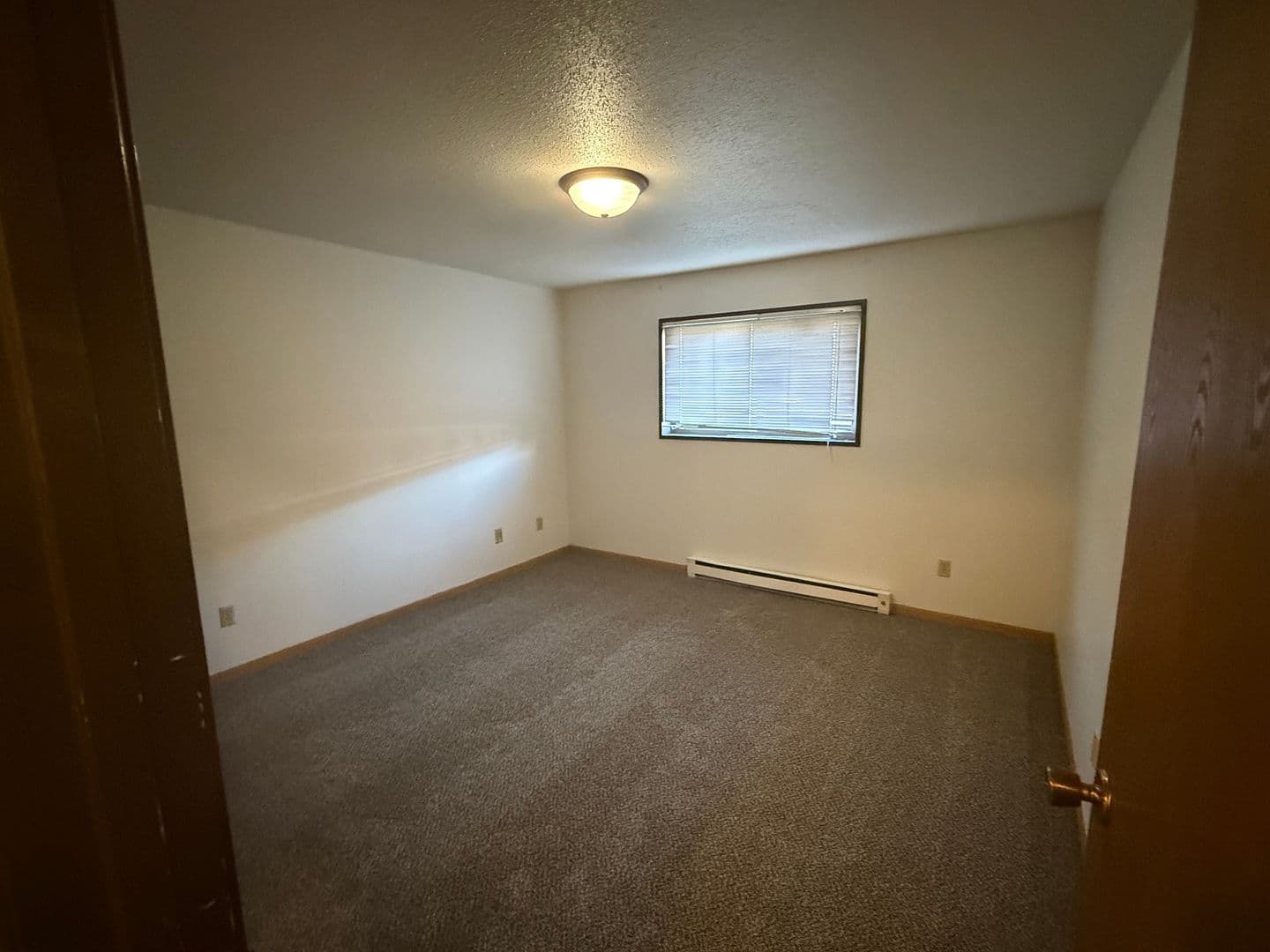 Moorhead Apartment: 1220 28th Ave S