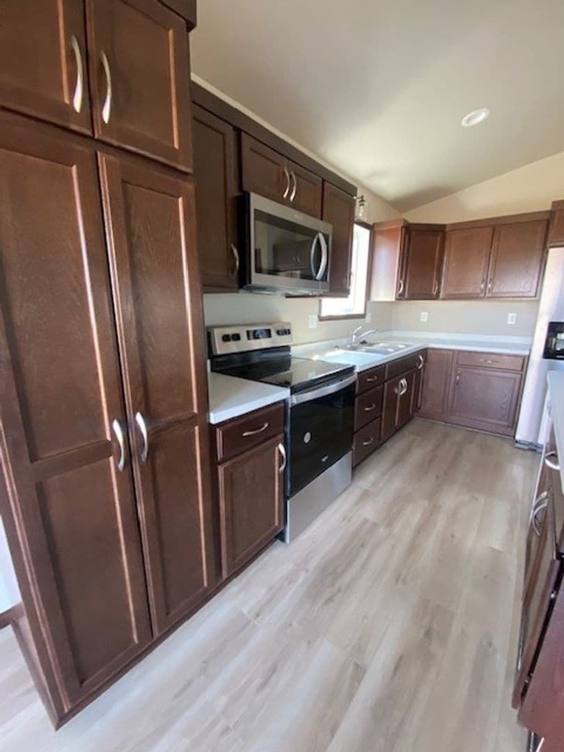 Horace House: 6421 83rd Ave S