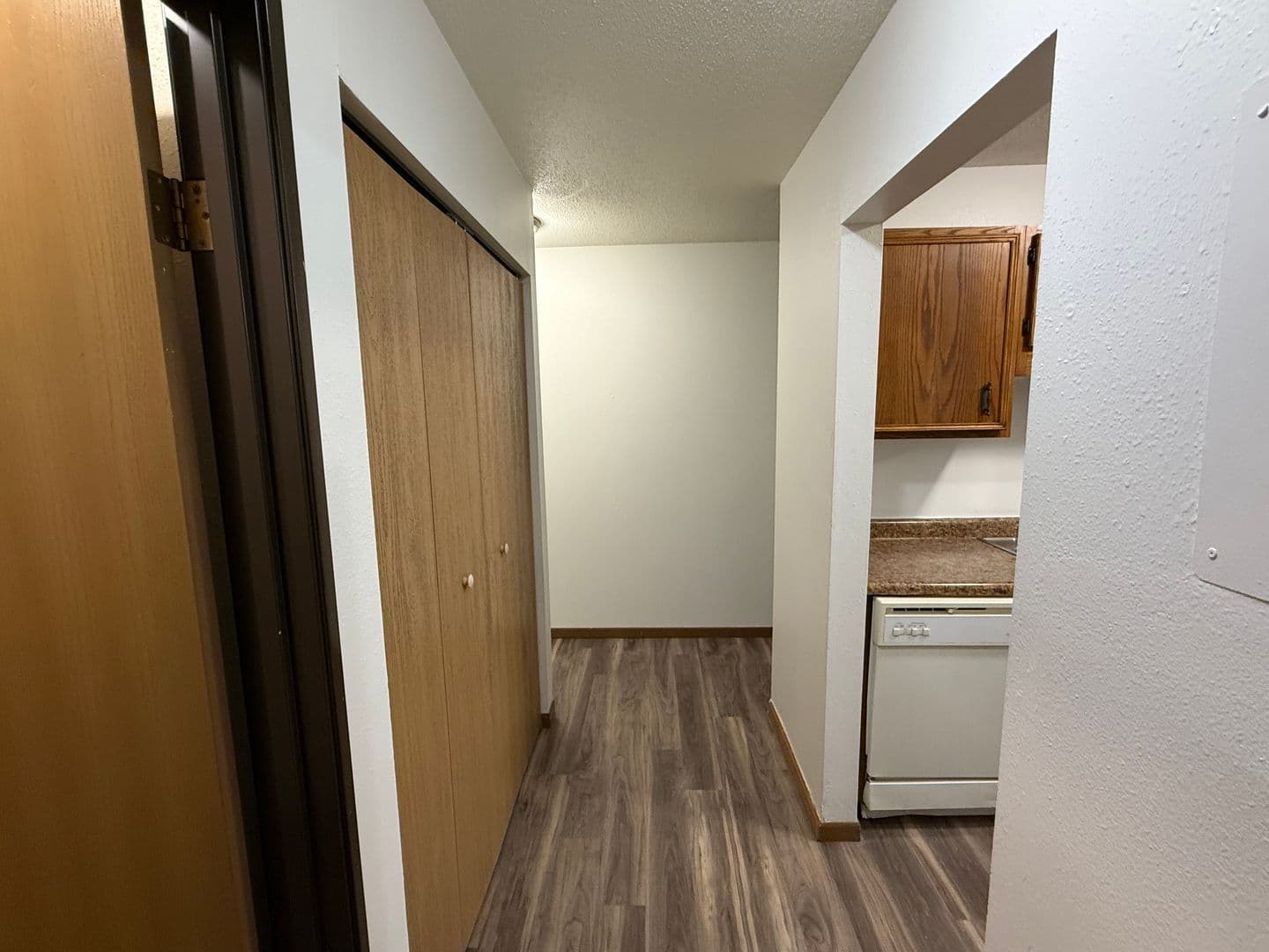 Moorhead Apartment: 1310 28th Ave S