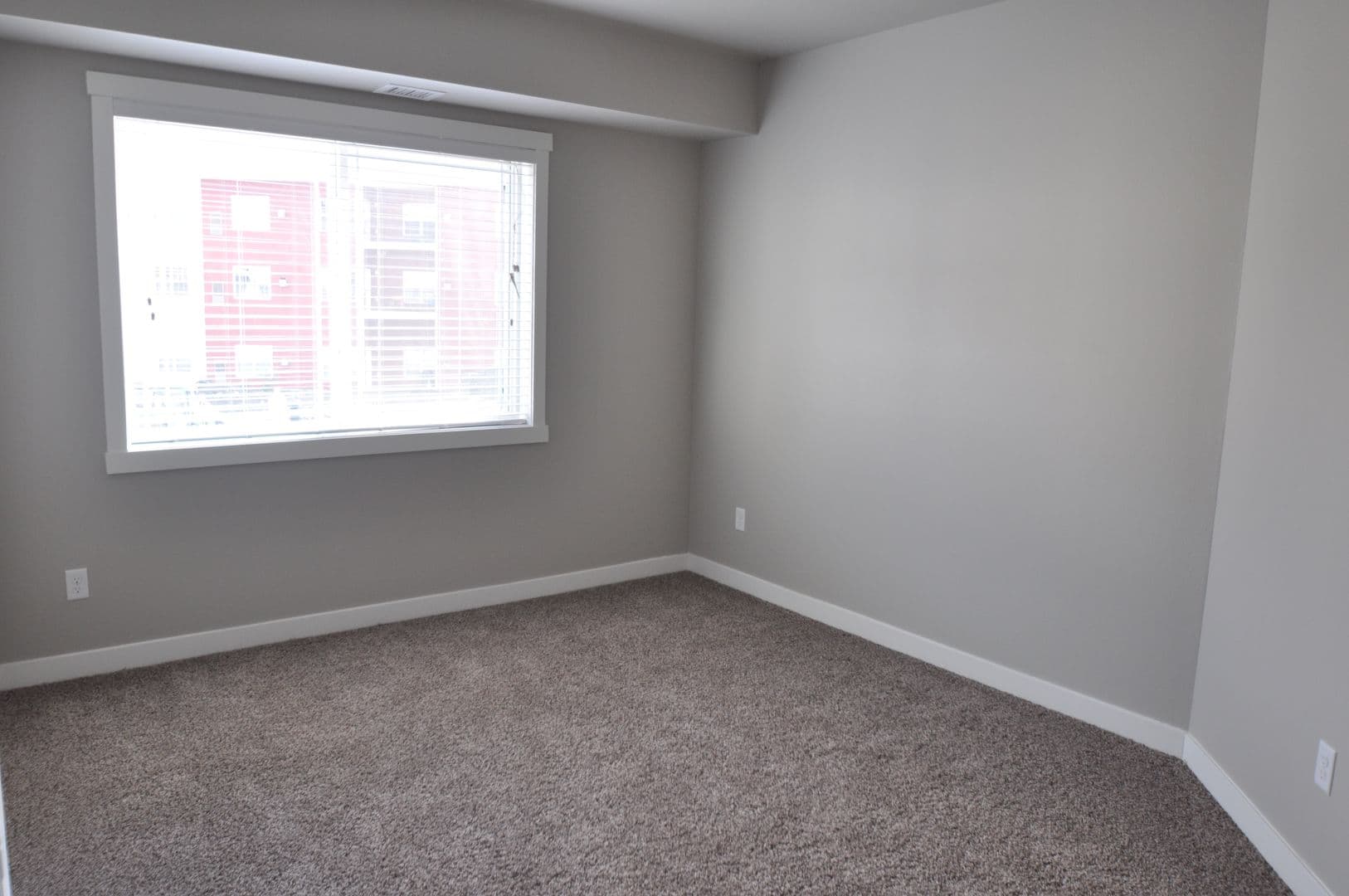 Fargo Apartment: 1632 51st St S