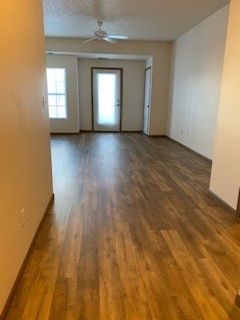 Fargo Apartment: 4955 17th Ave S