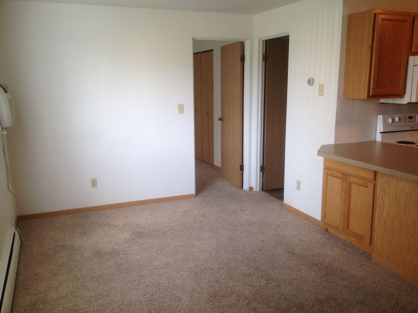 Moorhead Apartment: 2310 10th St S