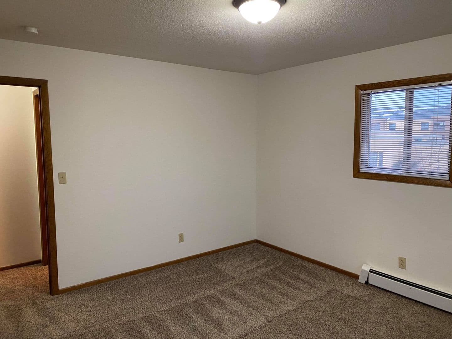Moorhead Apartment: 2610 11th St S