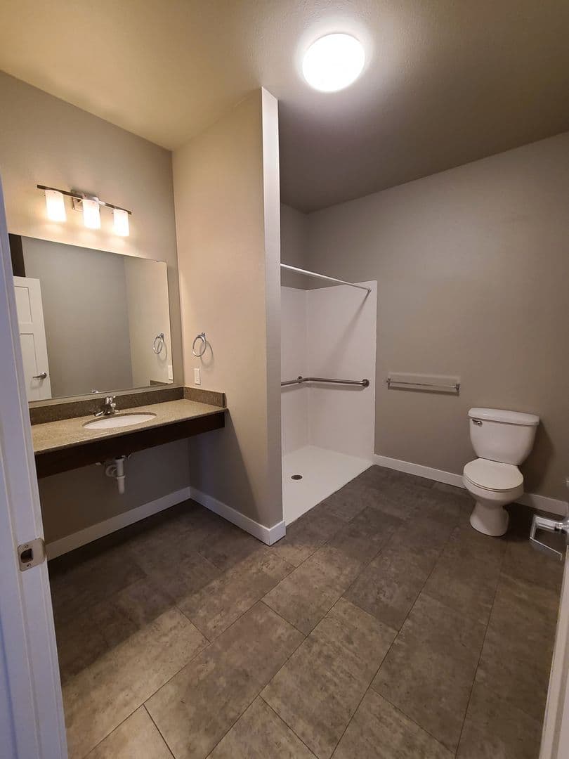 Fargo Apartment: 1632 51st St S