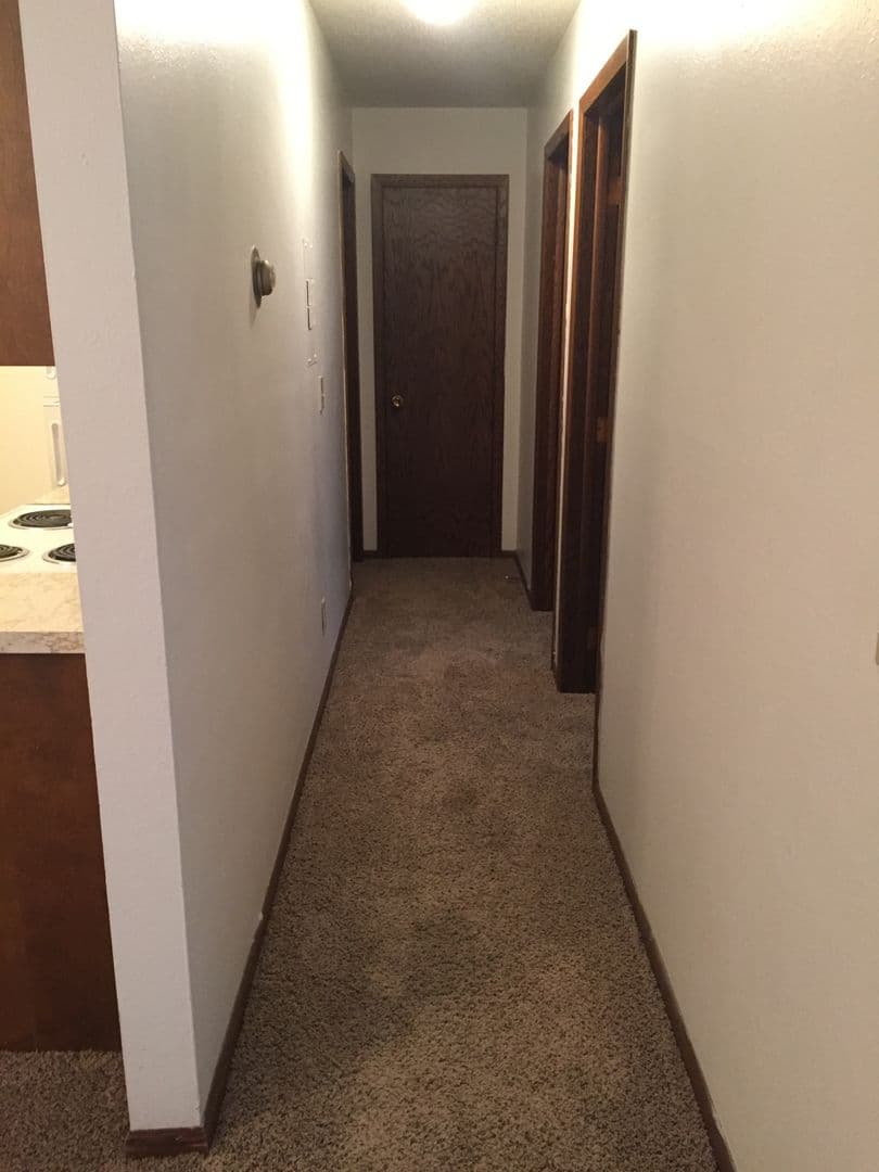 Moorhead Apartment: 1206 27th Ave S
