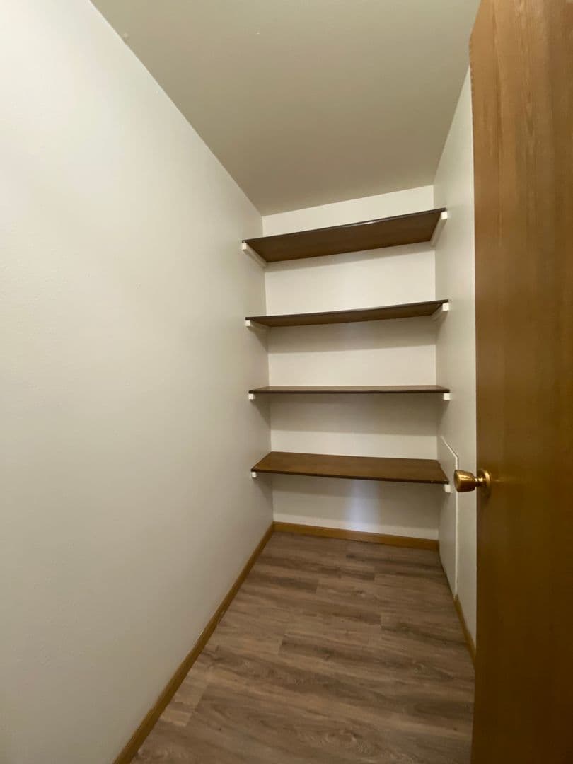 Moorhead Apartment: 1310 28th Ave S