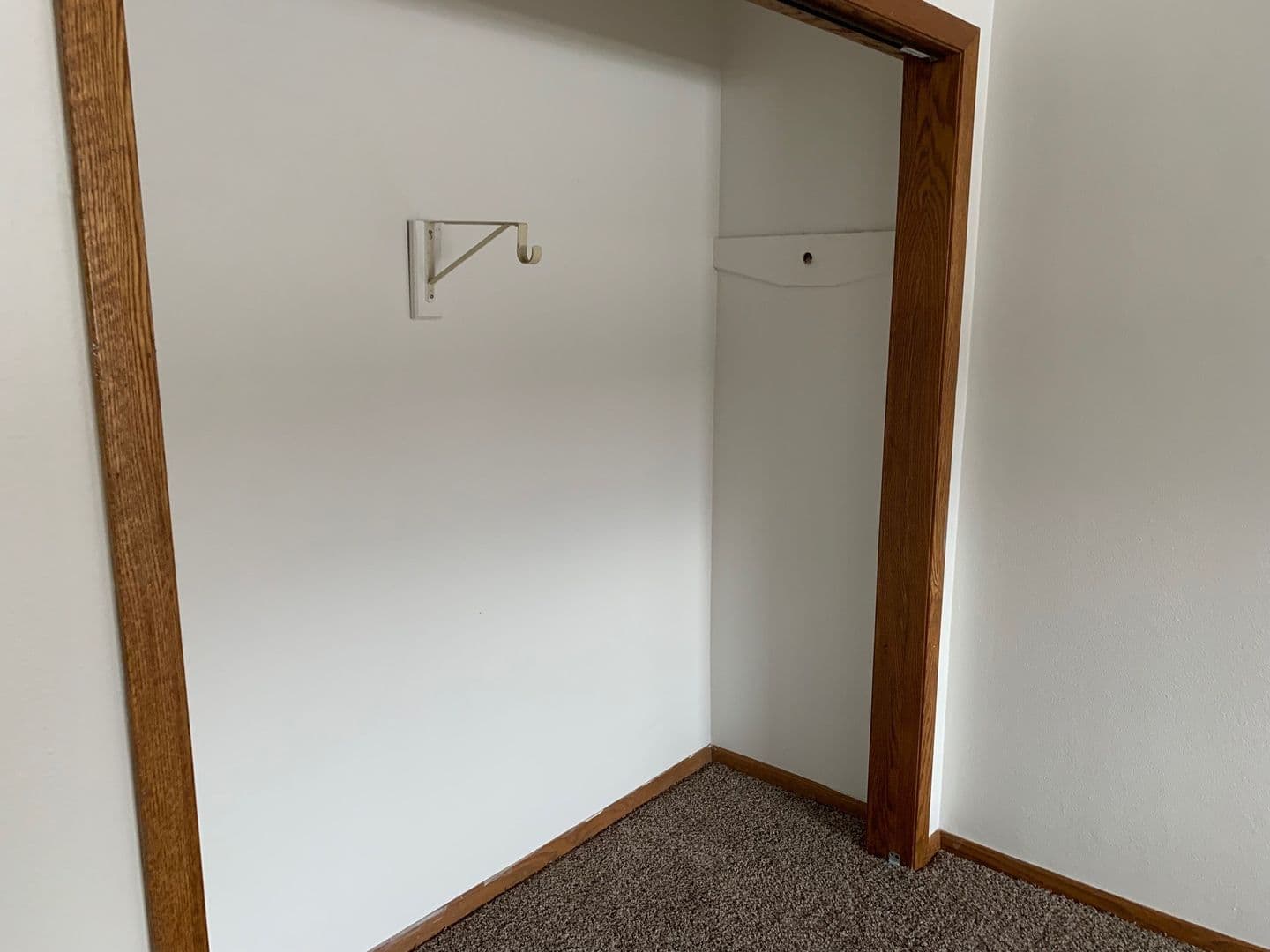Moorhead Apartment: 921 23rd Ave S