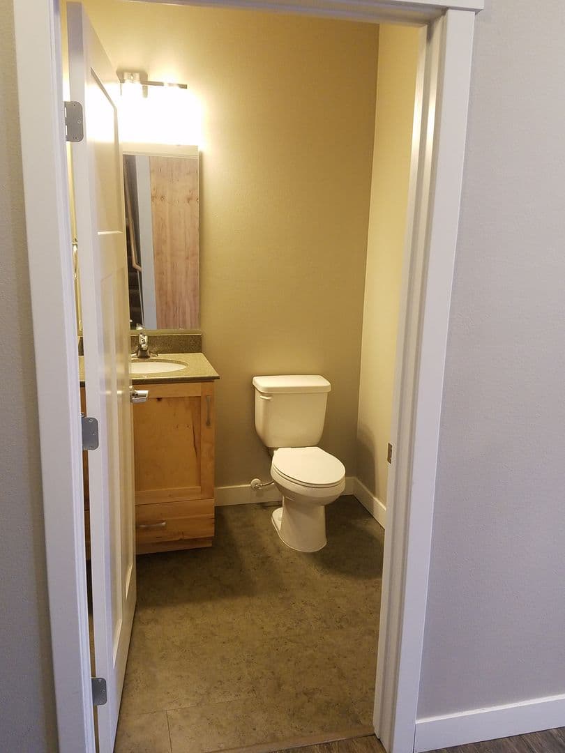 Fargo Apartment: 1632 51st St S