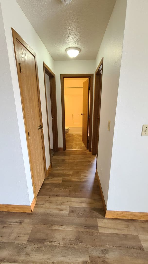 Fargo Apartment: 1602 47th St S