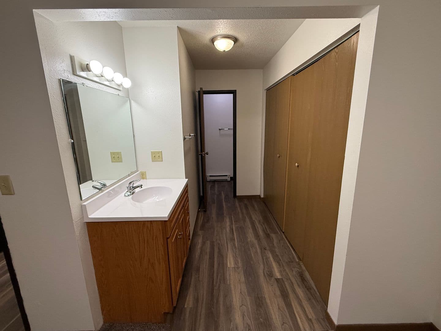 Moorhead Apartment: 1310 28th Ave S