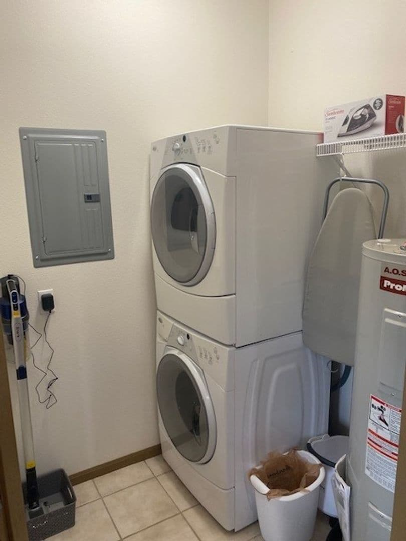 Fargo Apartment: 4955 17th Ave S