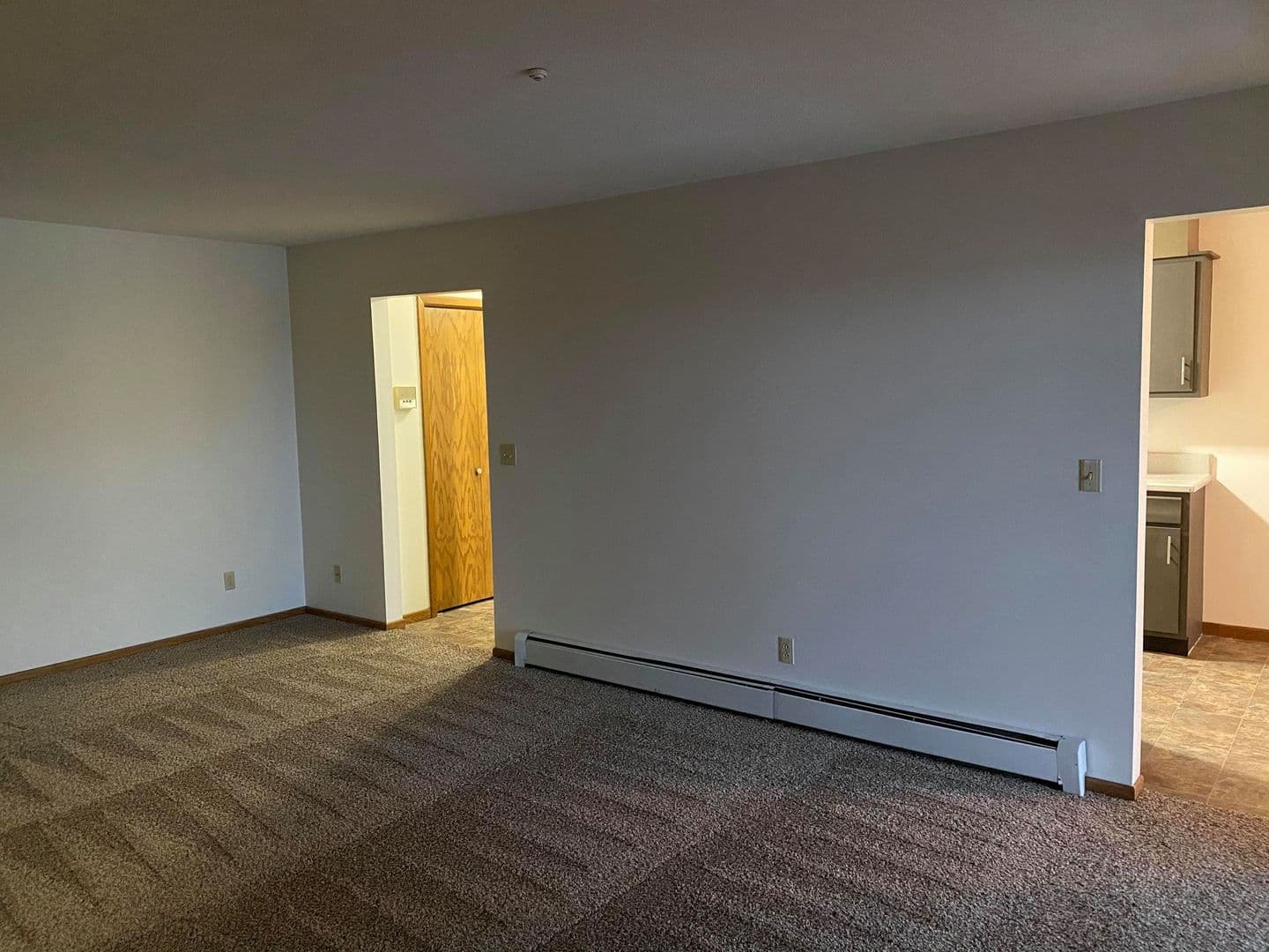 Moorhead Apartment: 2610 11th St S
