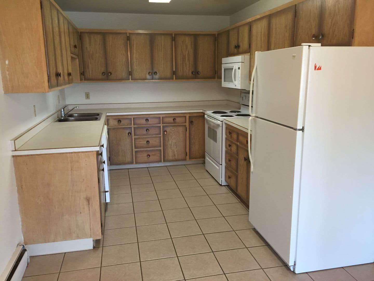 Moorhead Apartment: 924 24th Ave S