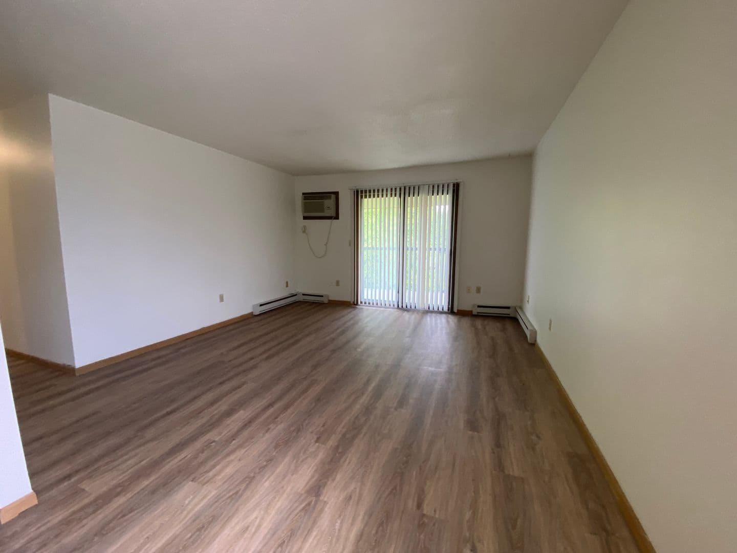 Moorhead Apartment: 1310 28th Ave S