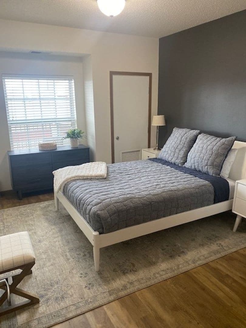 Fargo Apartment: 4955 17th Ave S