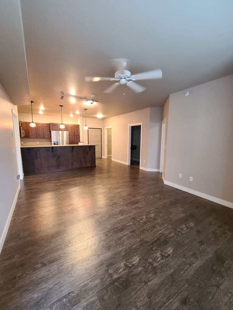 Fargo Apartment: 1632 51st St S