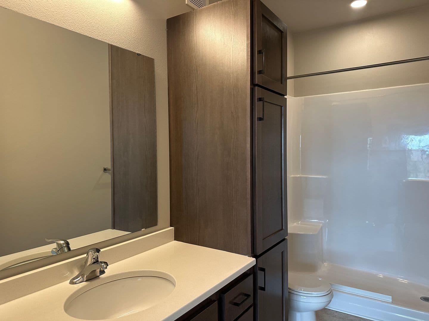 Fargo Apartment: 4711 45th St S