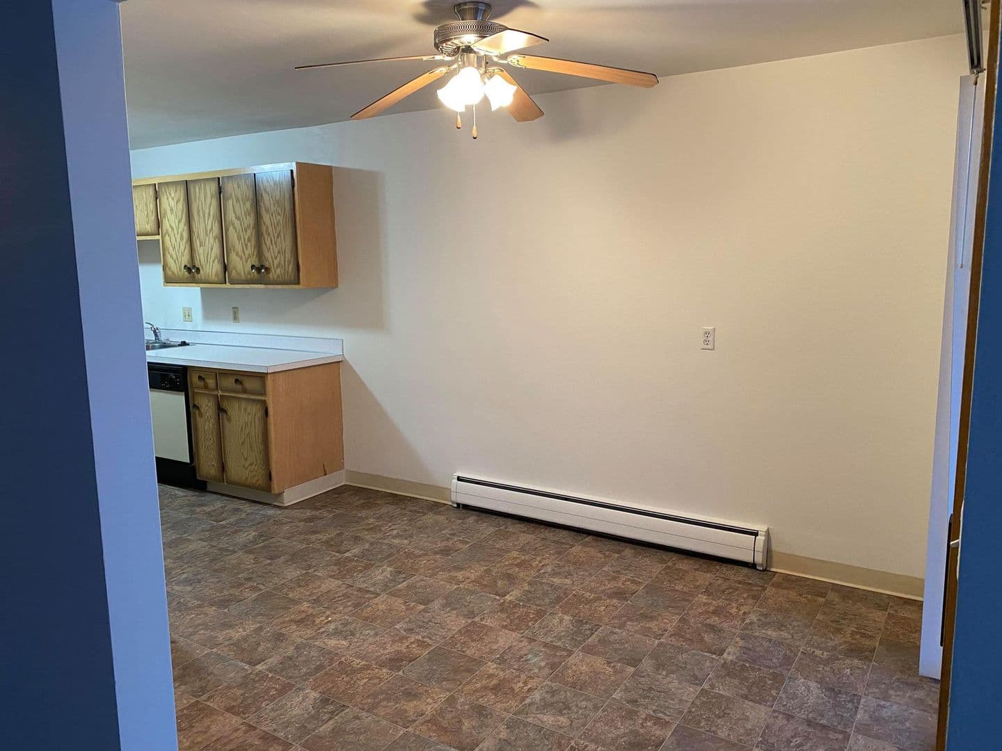 Moorhead Apartment: 924 24th Ave S