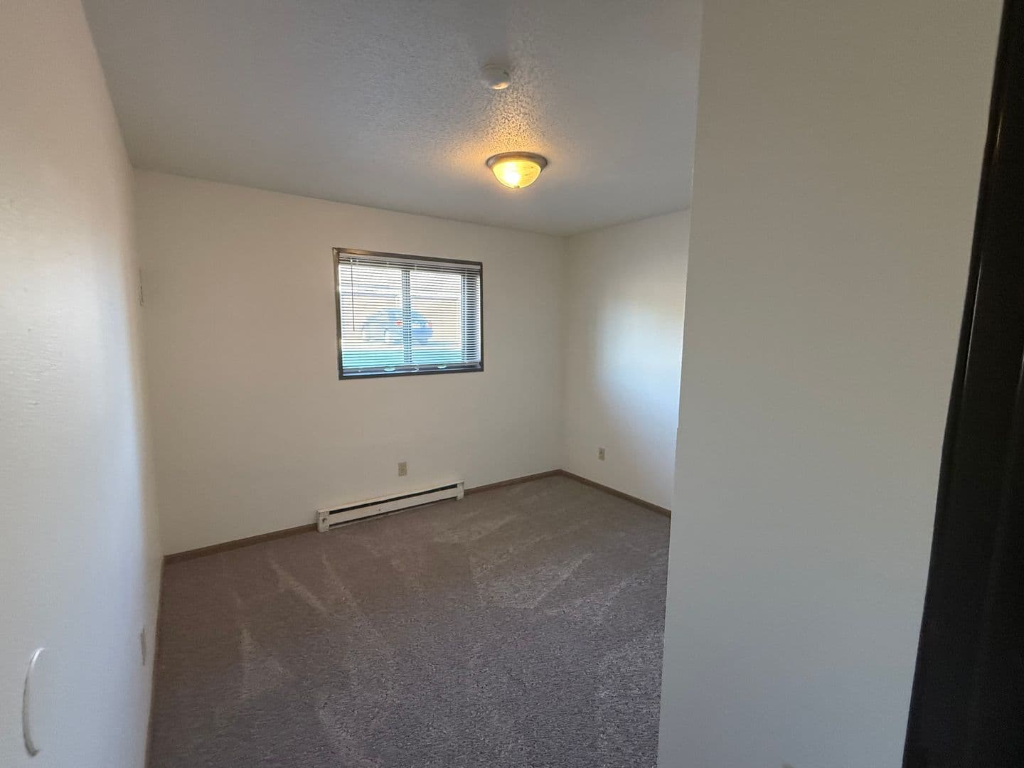 Moorhead Apartment: 1220 28th Ave S