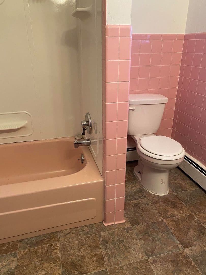 Moorhead Apartment: 2610 11th St S