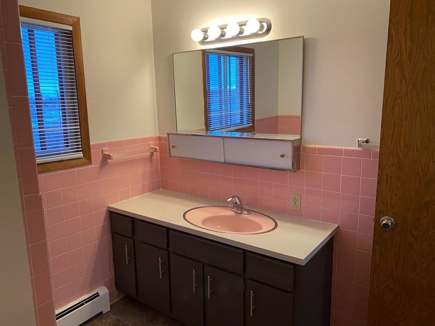Moorhead Apartment: 2610 11th St S