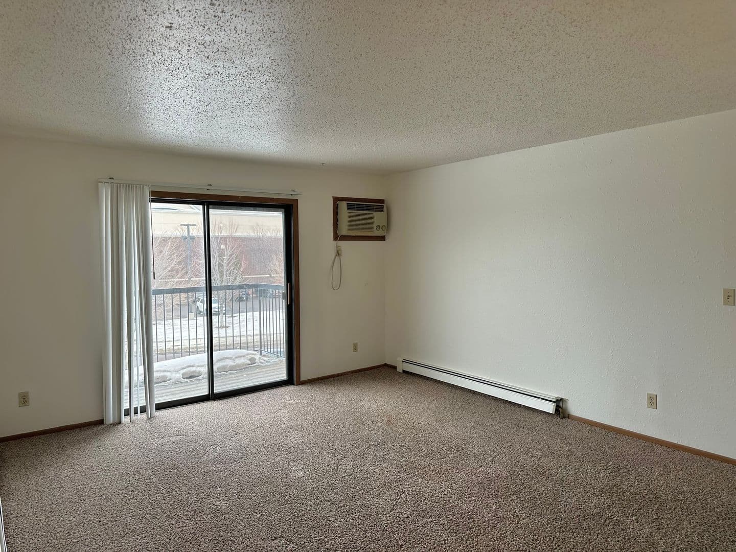 Fargo Apartment: 4602 16th Ave S