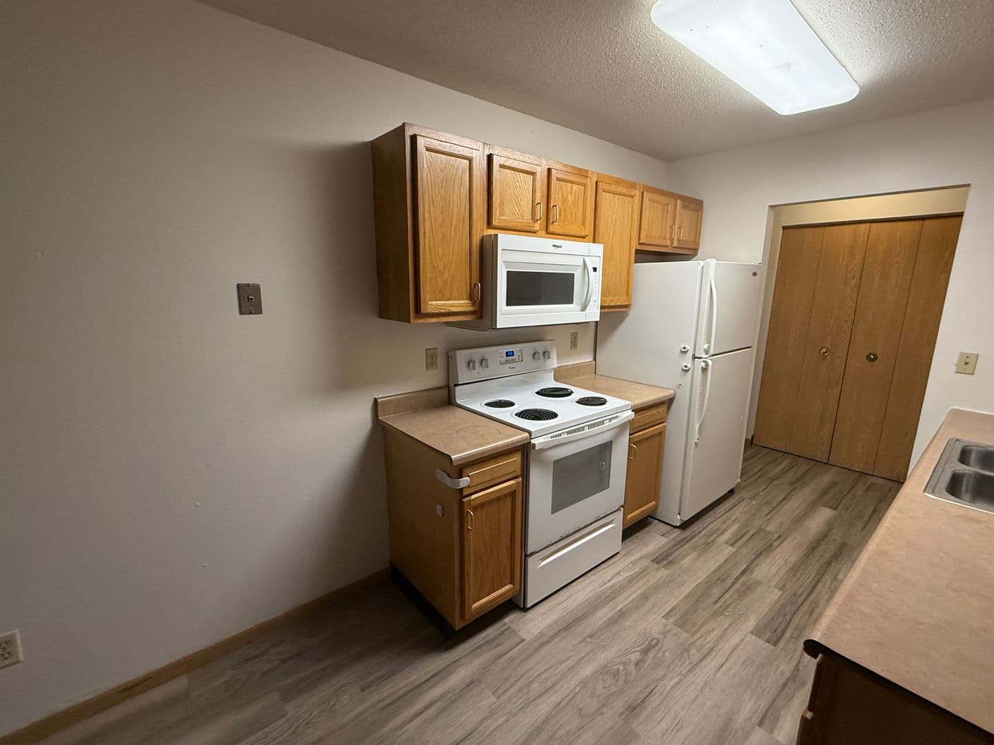 Moorhead Apartment: 1220 28th Ave S