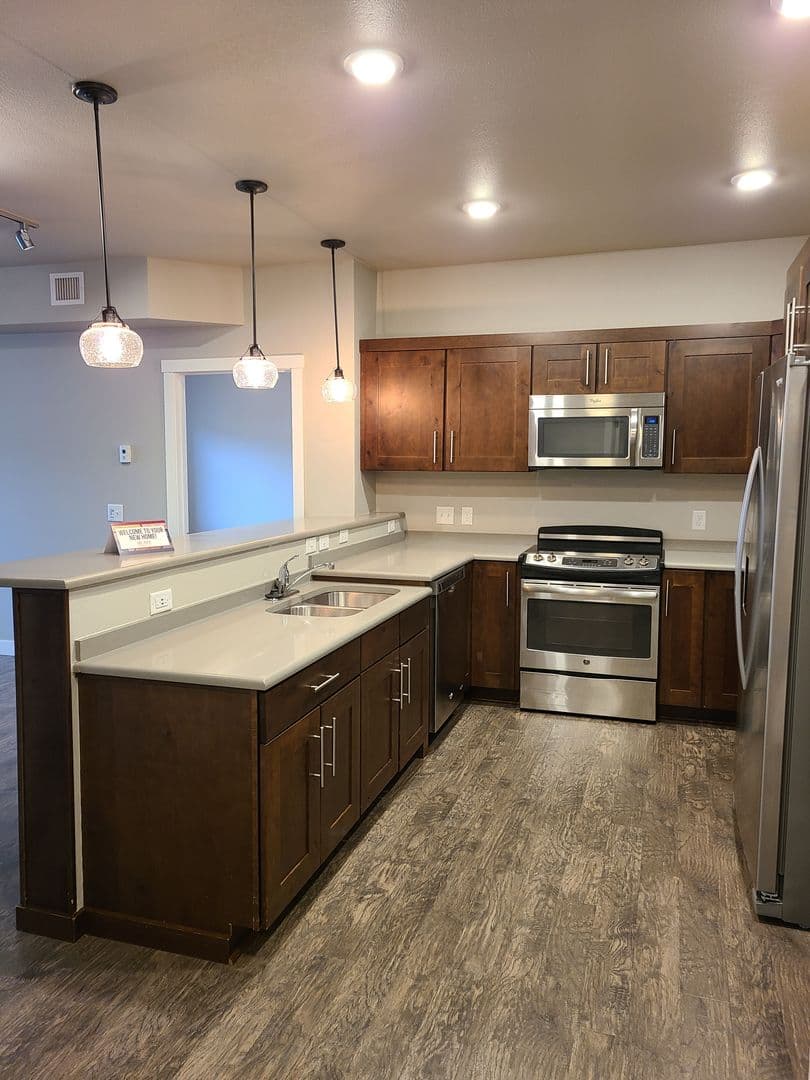 Fargo Apartment: 1632 51st St S