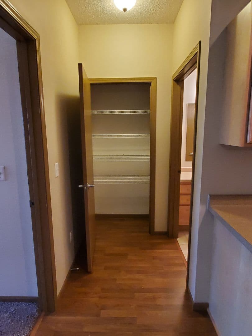 Fargo Apartment: 4955 17th Ave S