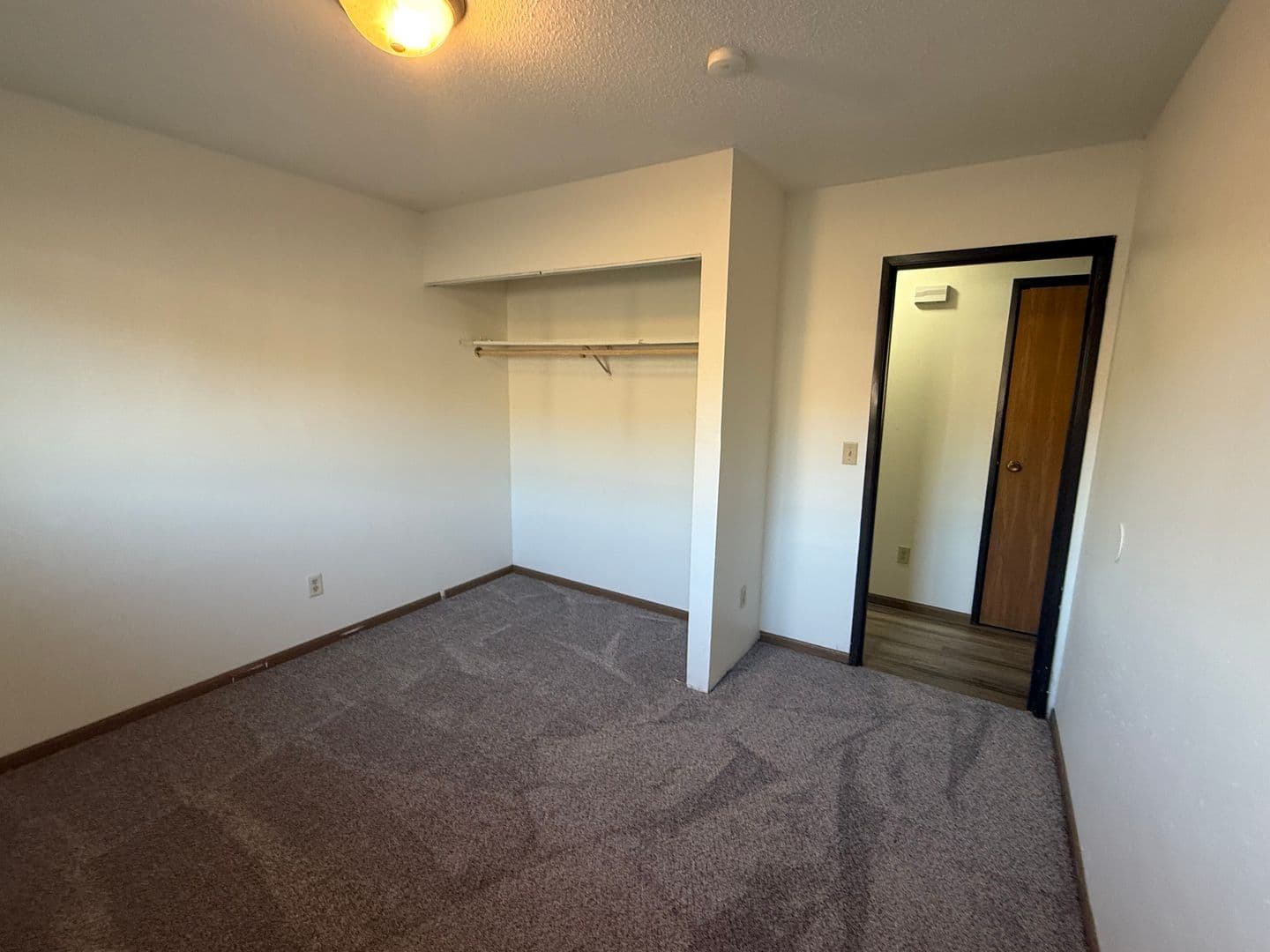 Moorhead Apartment: 1220 28th Ave S
