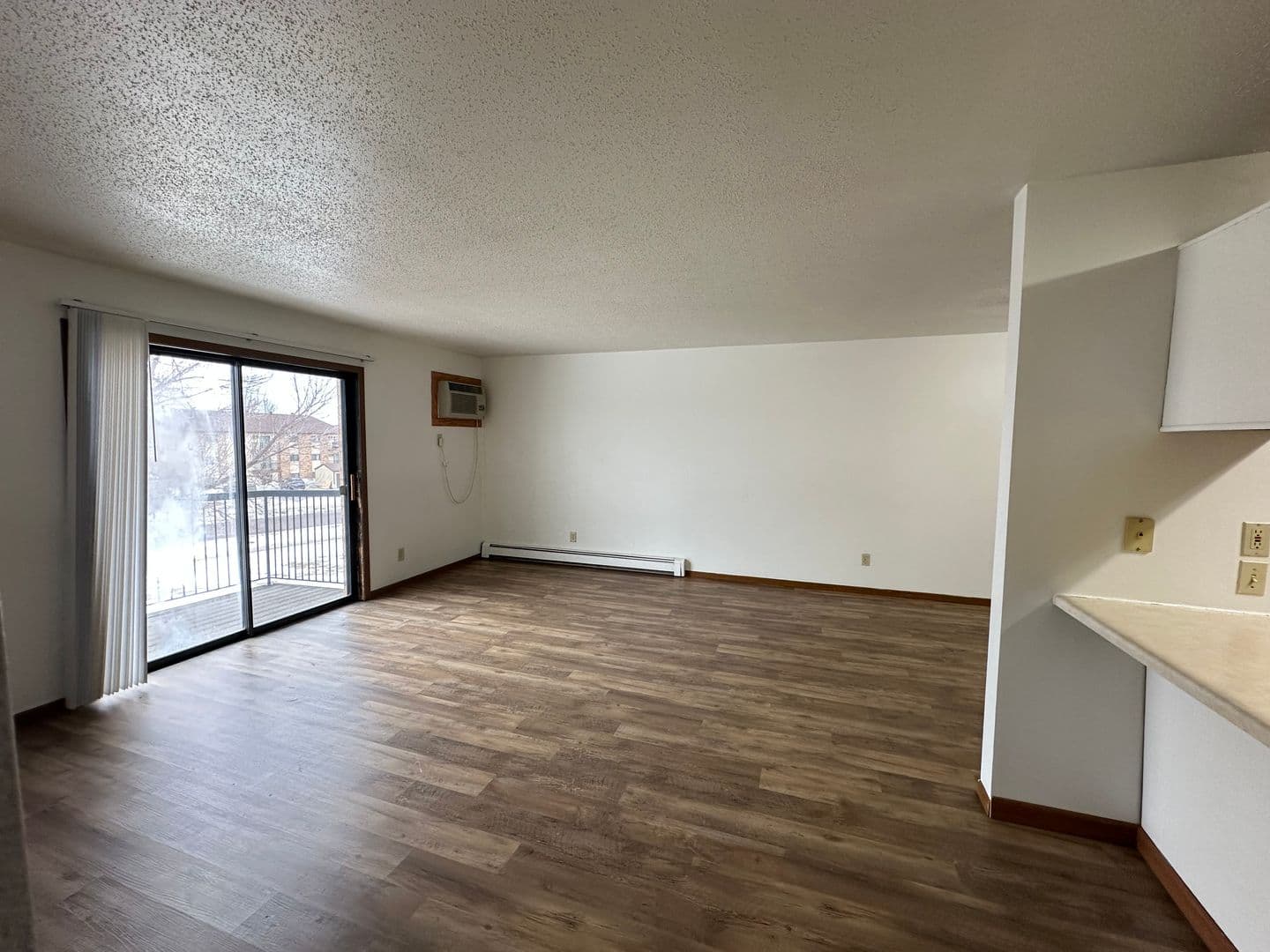 Fargo Apartment: 1602 47th St S