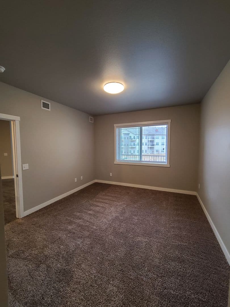 Fargo Apartment: 1632 51st St S