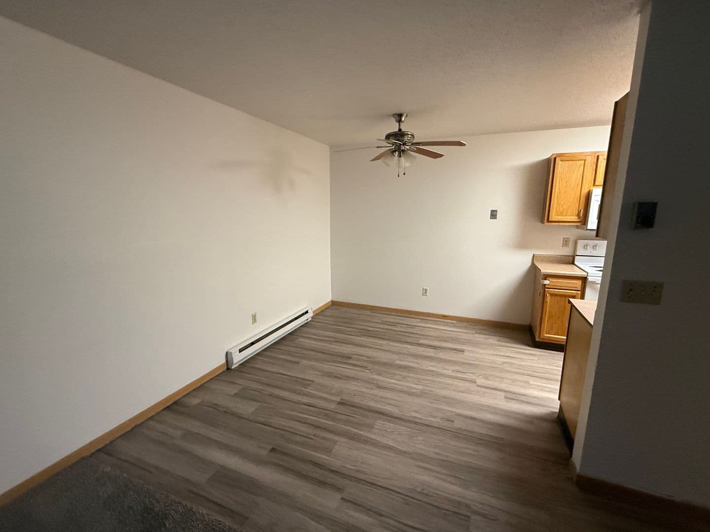 Moorhead Apartment: 1220 28th Ave S