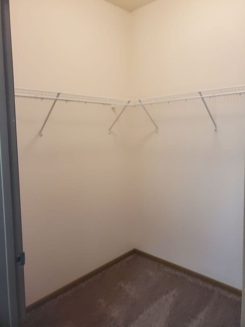Fargo Apartment: 4955 17th Ave S