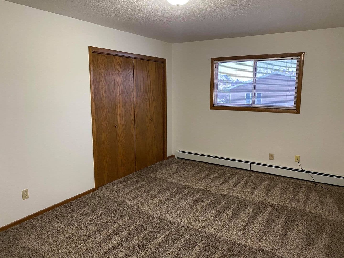 Moorhead Apartment: 2610 11th St S