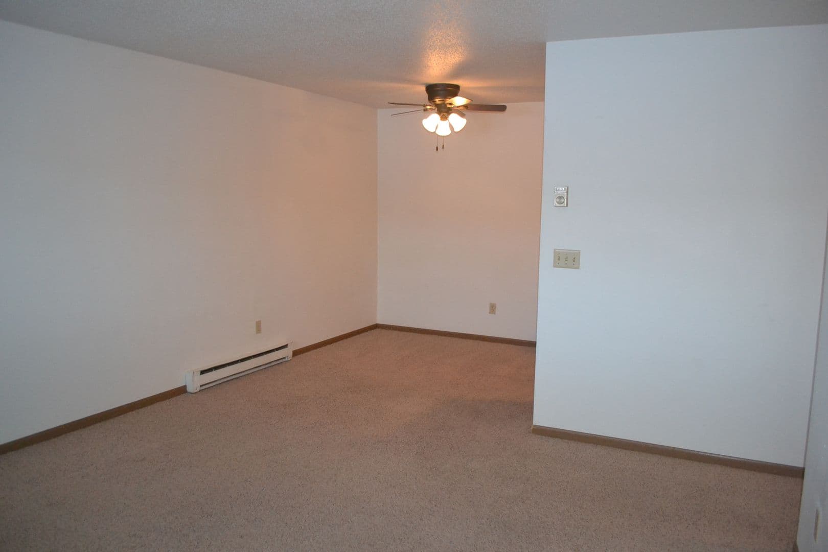 Moorhead Apartment: 1220 28th Ave S