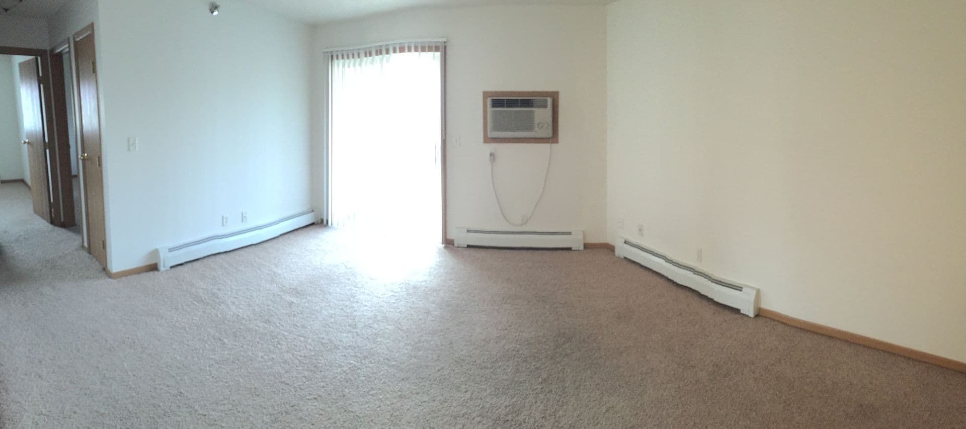 Moorhead Apartment: 1114 27th Ave S