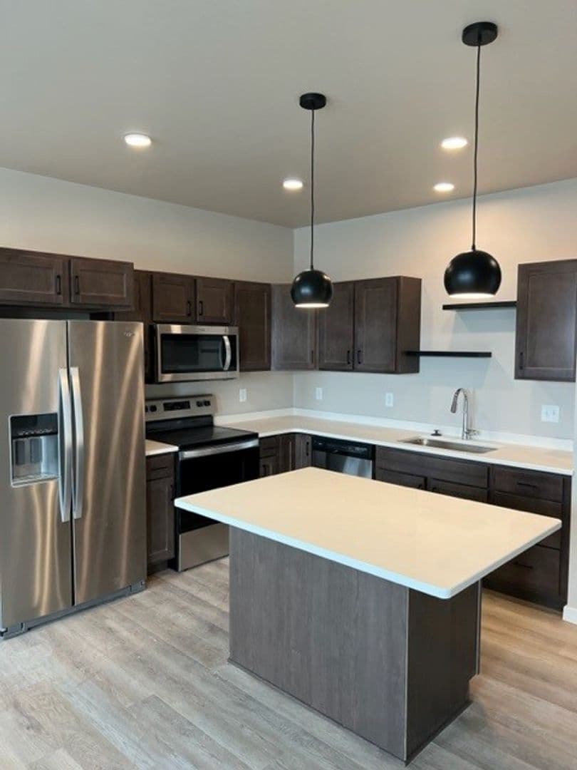 Fargo Apartment: 4711 45th St S