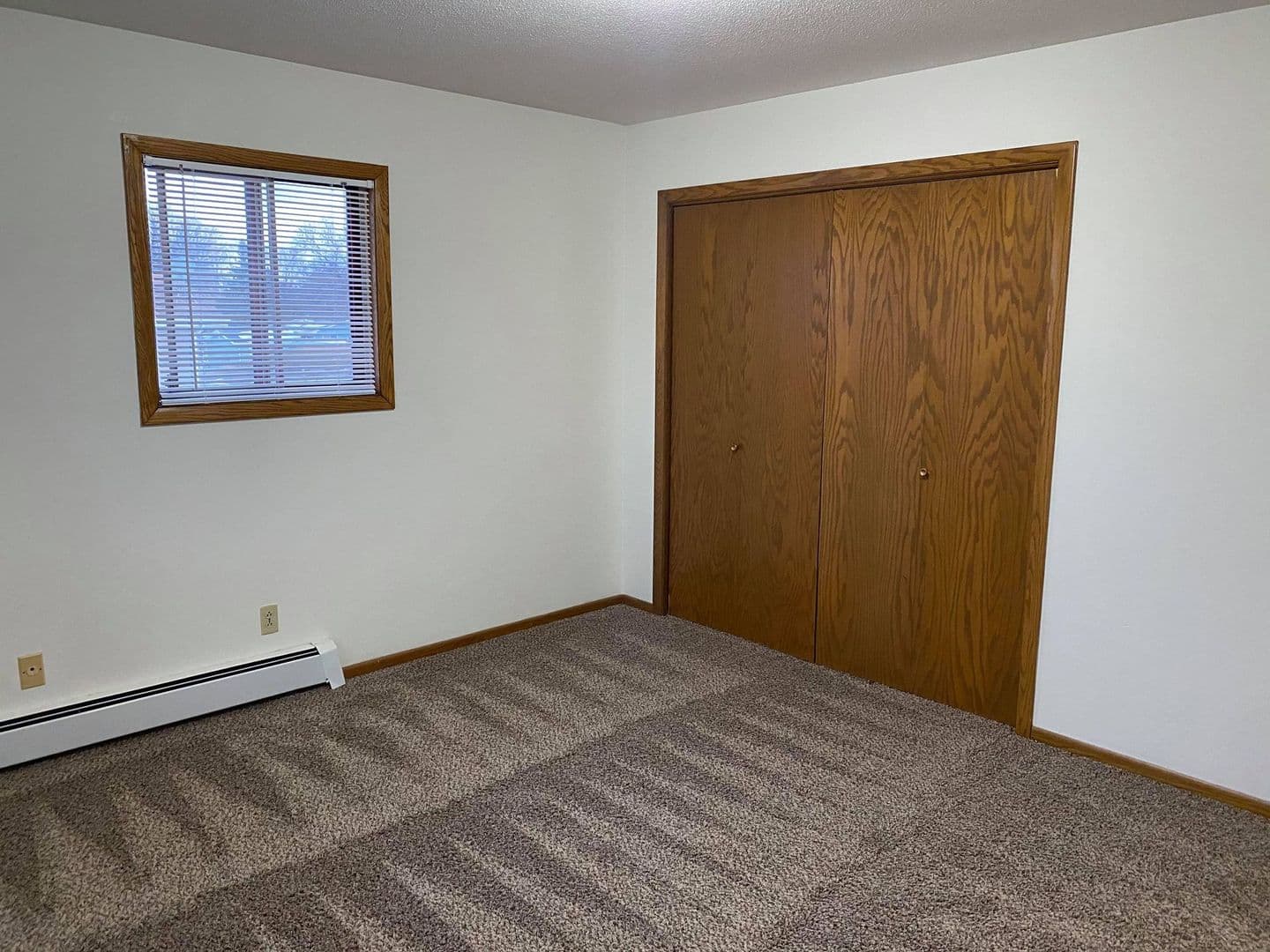 Moorhead Apartment: 2610 11th St S