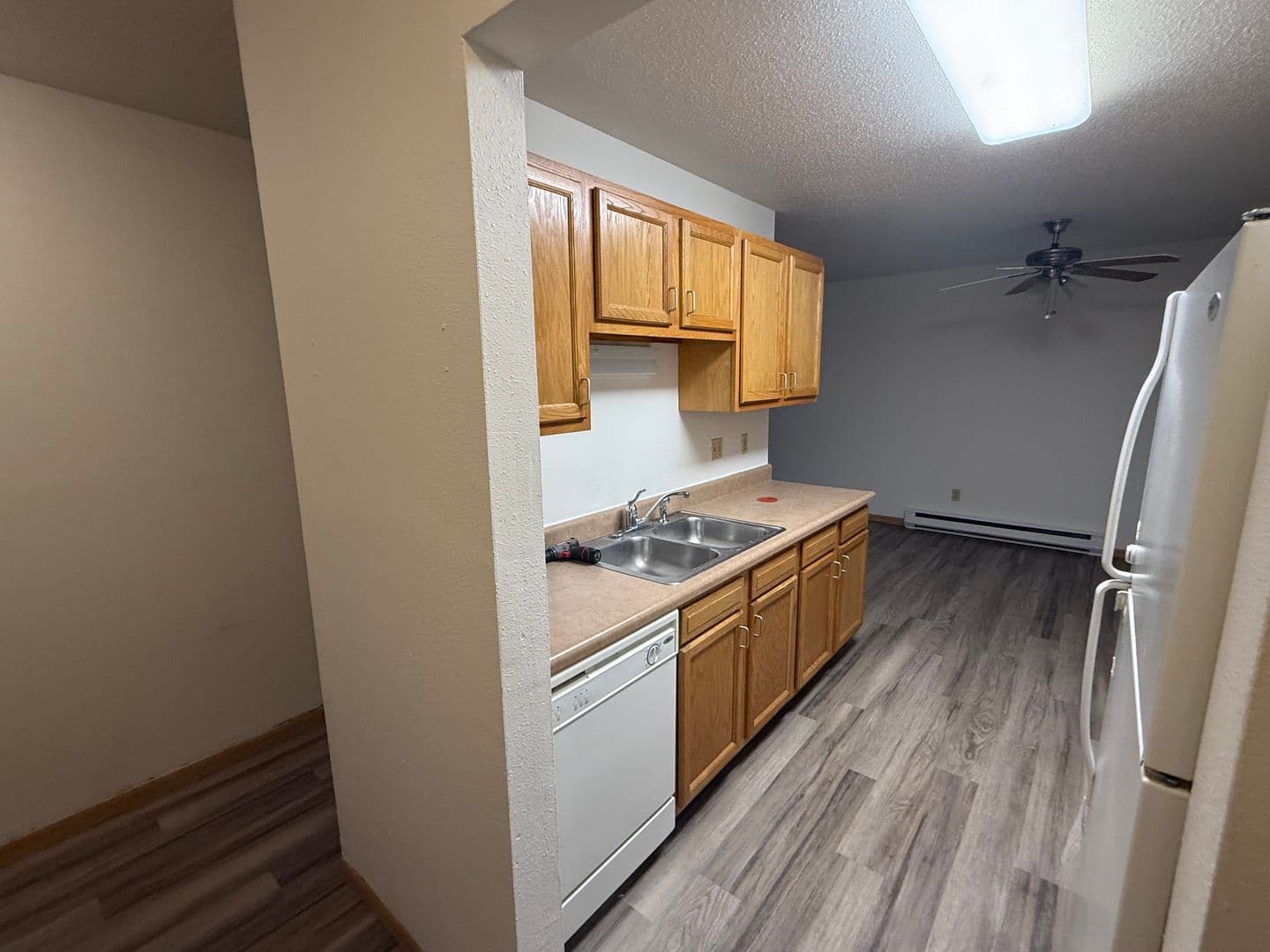 Moorhead Apartment: 1220 28th Ave S
