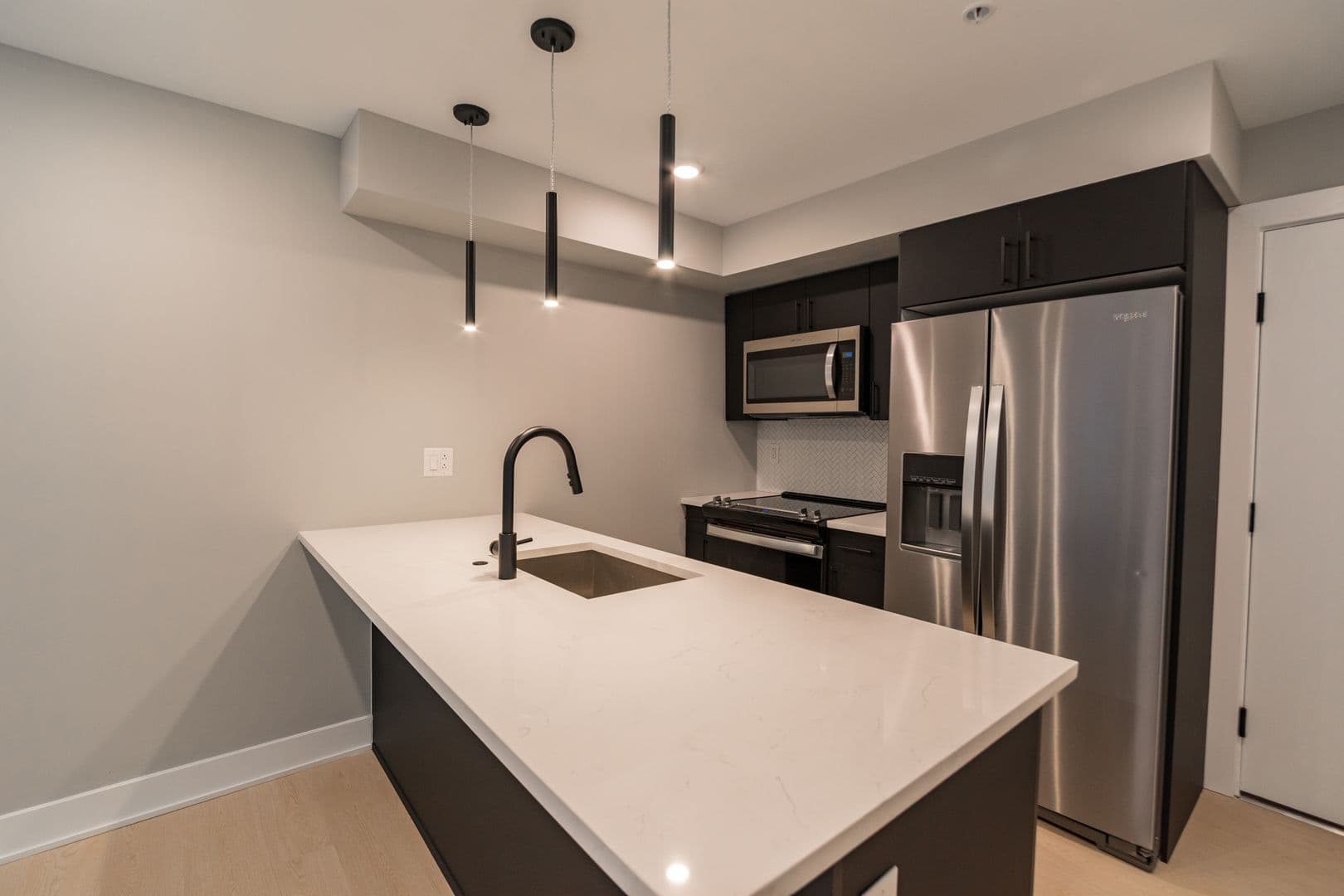Philadelphia Apartment: 6604 Ridge Ave