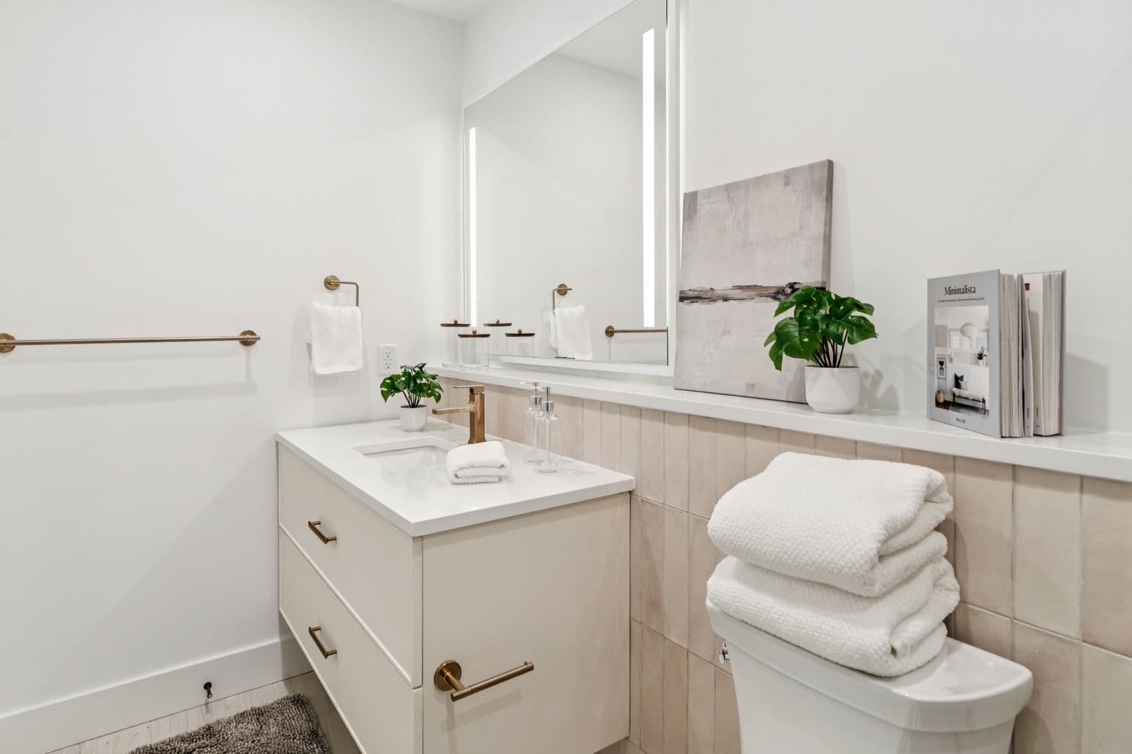Philadelphia Apartment: 20-30 W Allens Ln