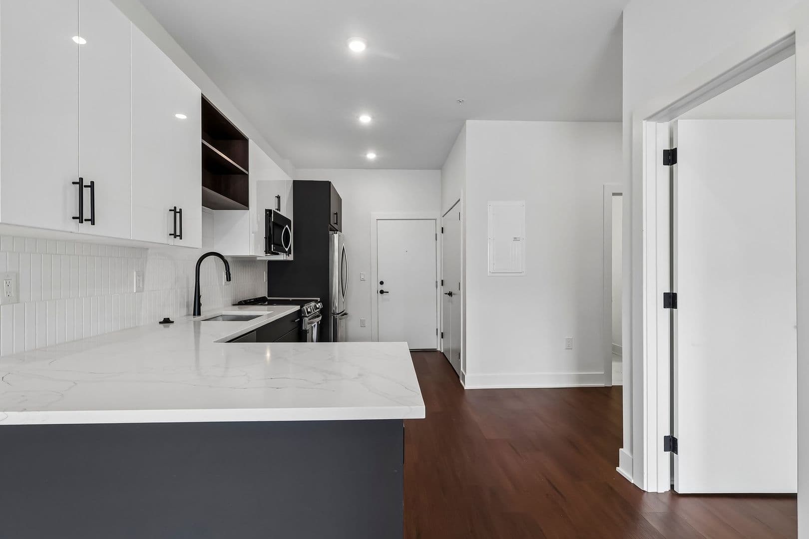 Jenkintown Apartment: 501 Washington Ln