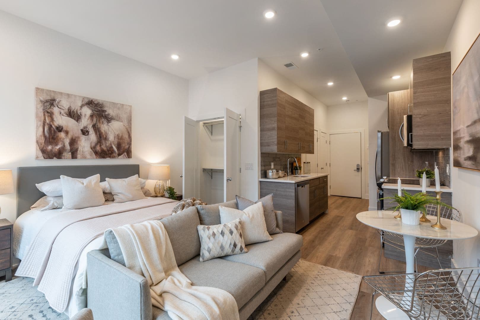 Philadelphia Apartment: 5545 Pulaski Avenue