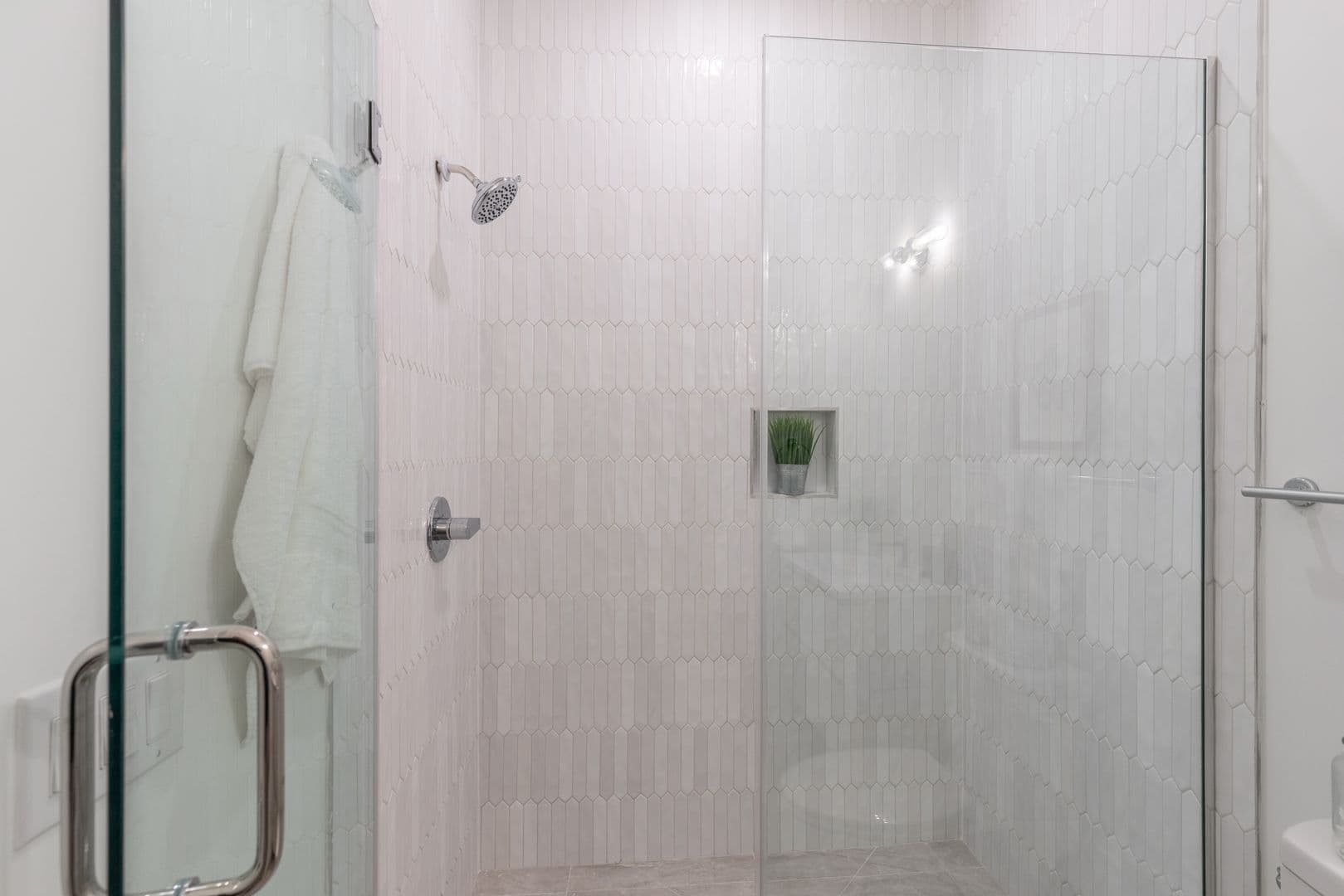 Philadelphia Apartment: 5545 Pulaski Avenue