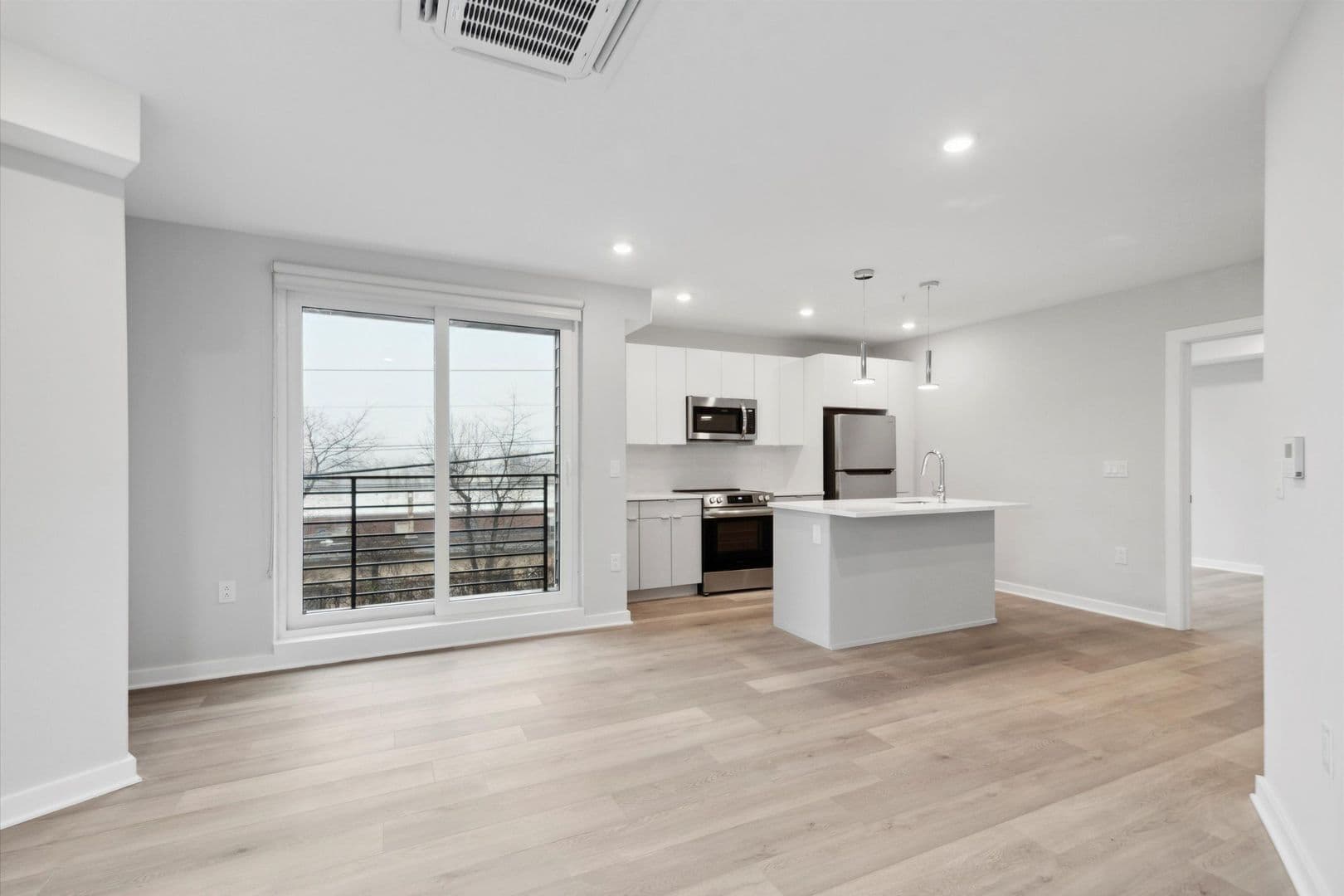Philadelphia Apartment: 3449 Scotts Ln