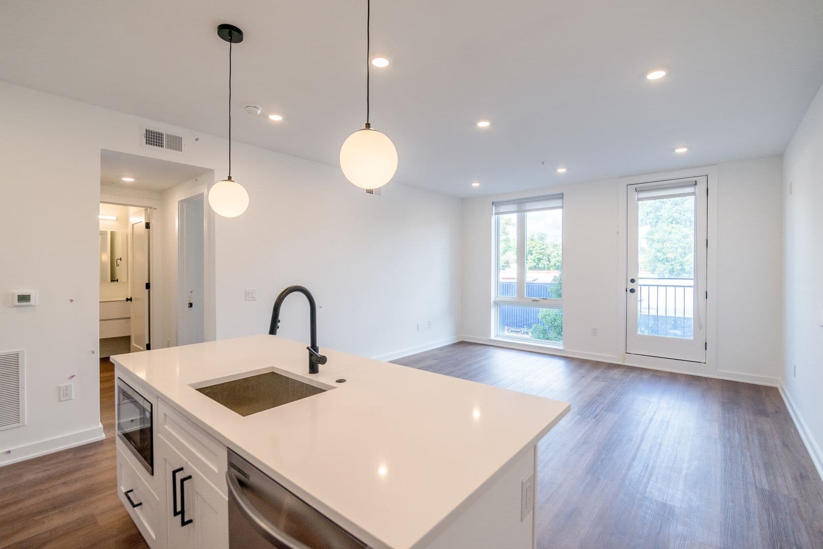 Philadelphia Apartment: 5904 Germantown Ave
