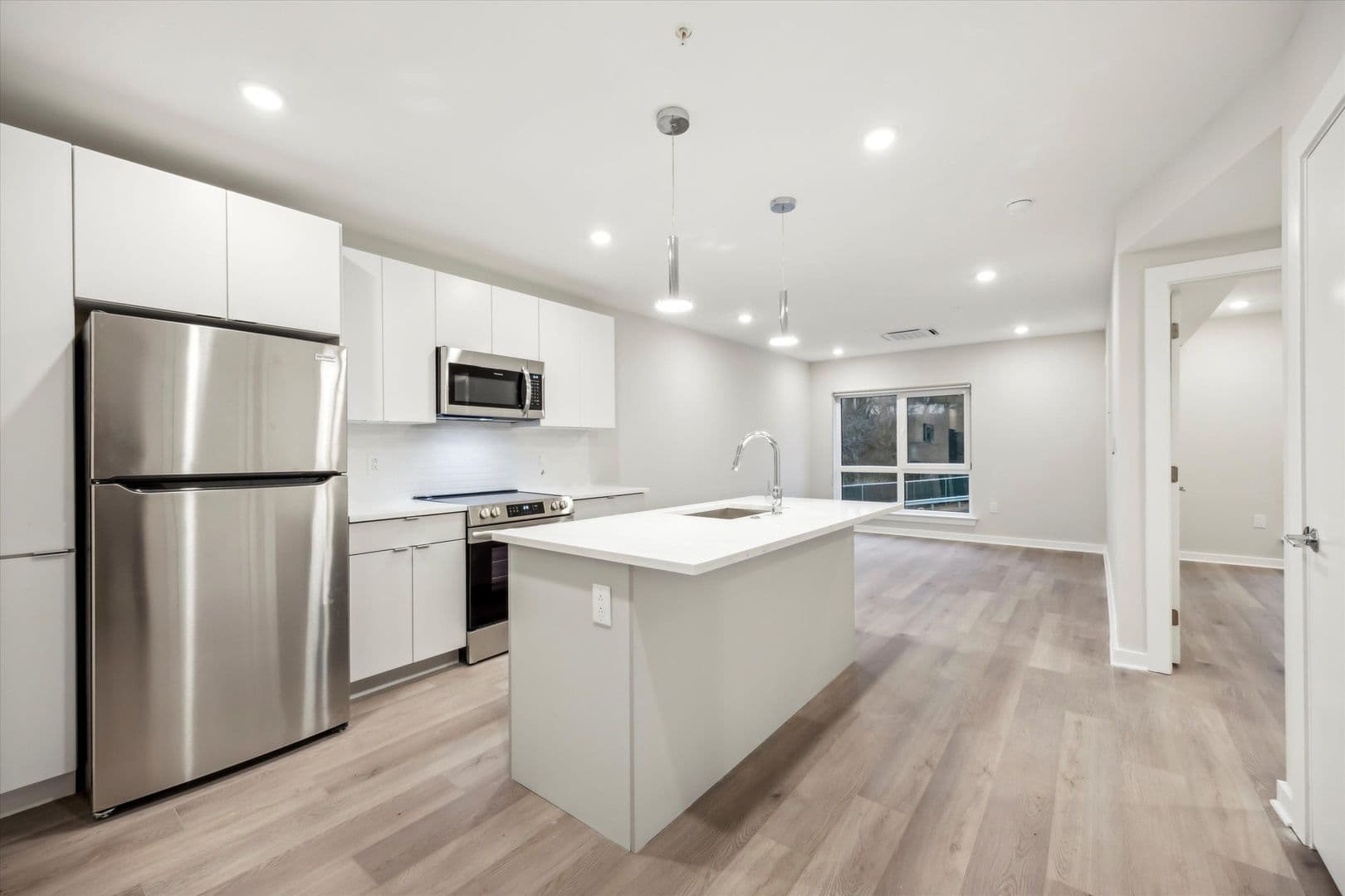 Philadelphia Apartment: 3449 Scotts Ln